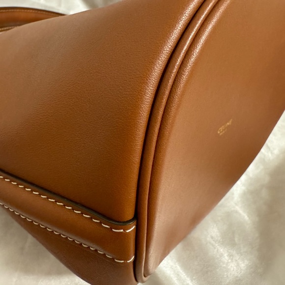 Celine Teen Bucket Bag - Picture 12 of 15